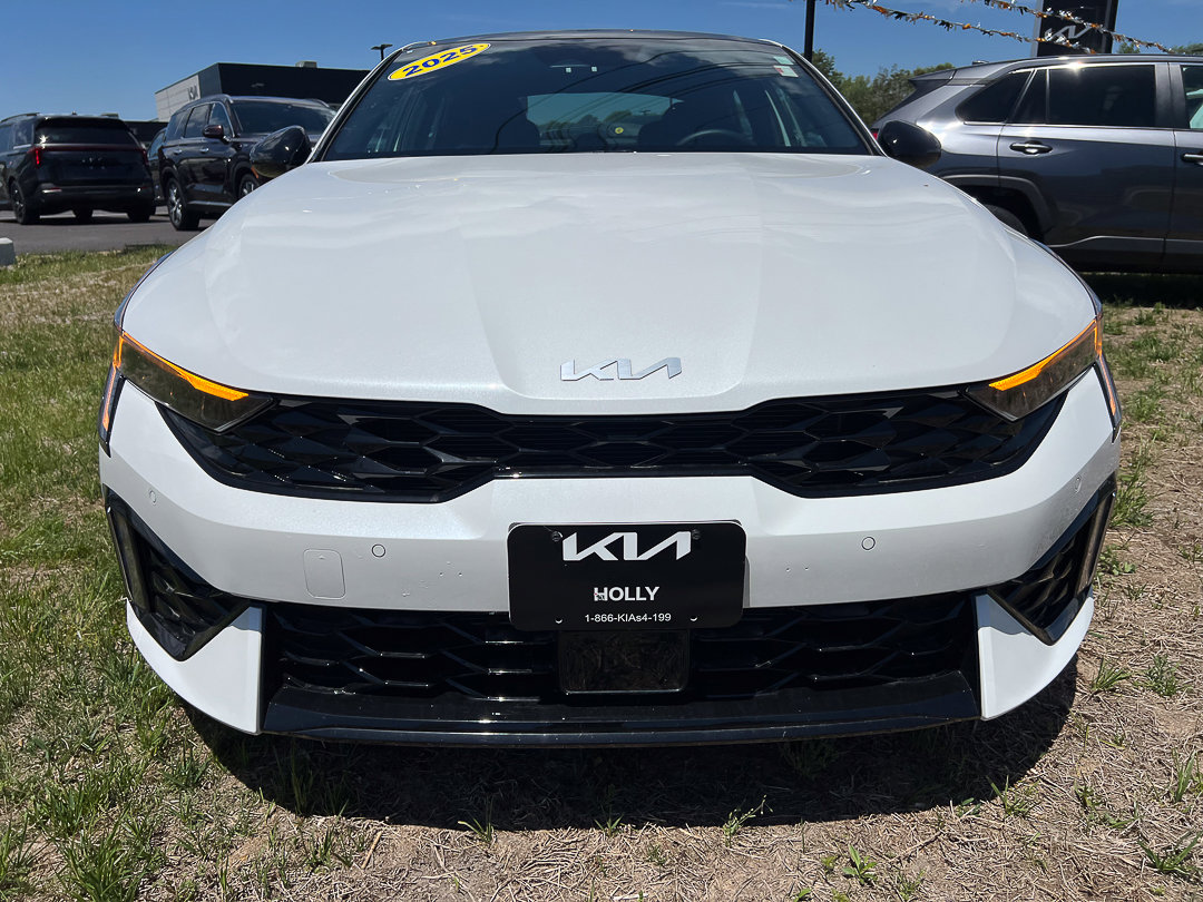 Used 2025 Kia K5 GT-Line w/ GT-Line Premium Package FWD image 10