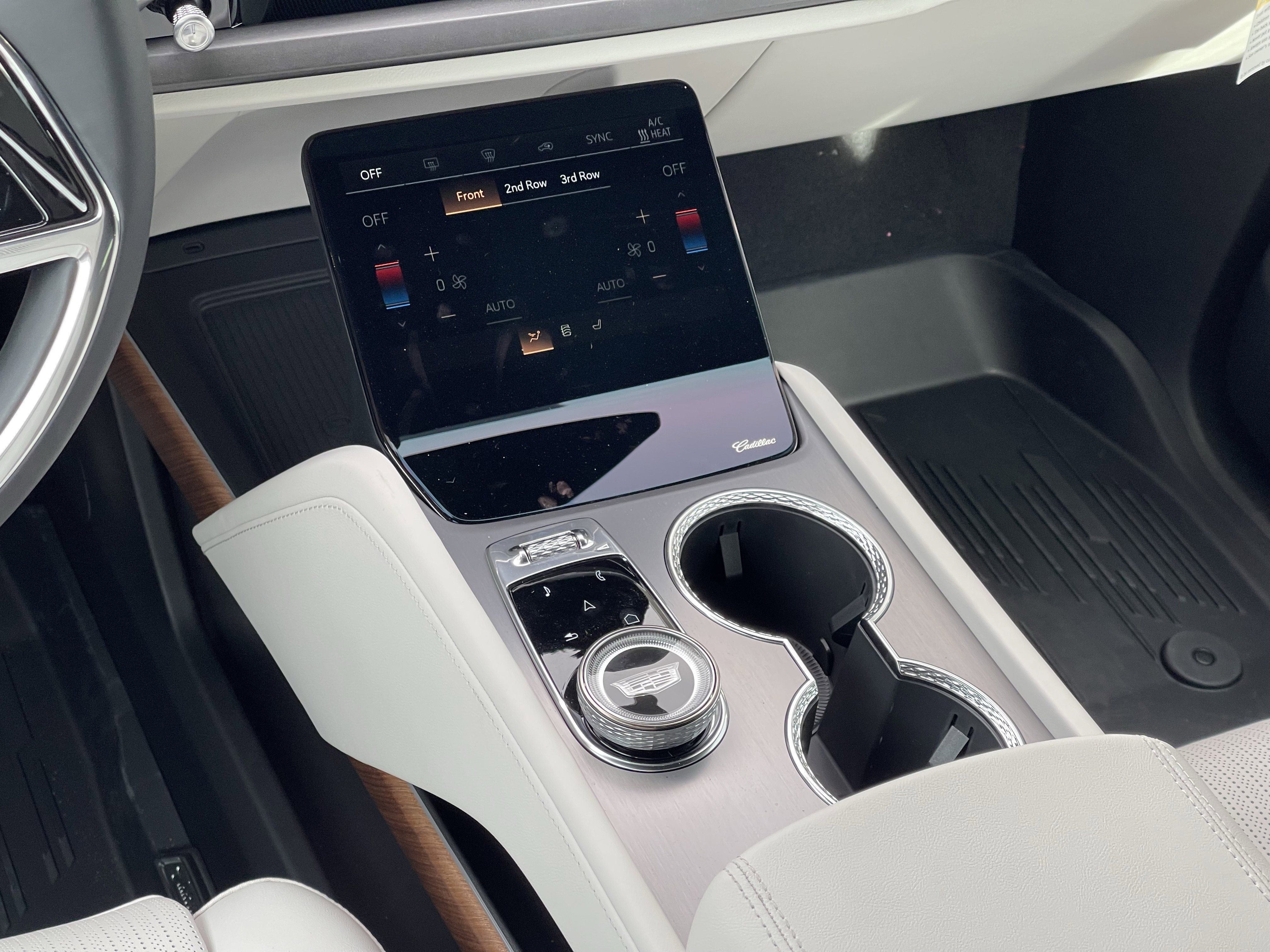 New 2026 Cadillac Vistiq Sport w/ LPO, Floor Liner Package image 6