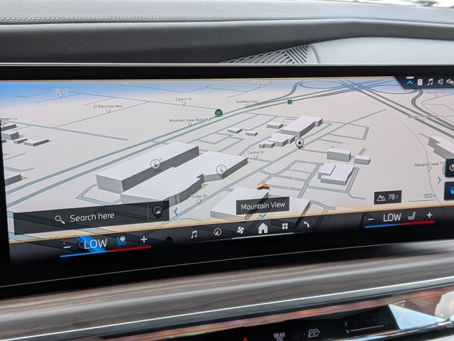 Used 2025 BMW i7 xDrive60 AWD/4WD image 14