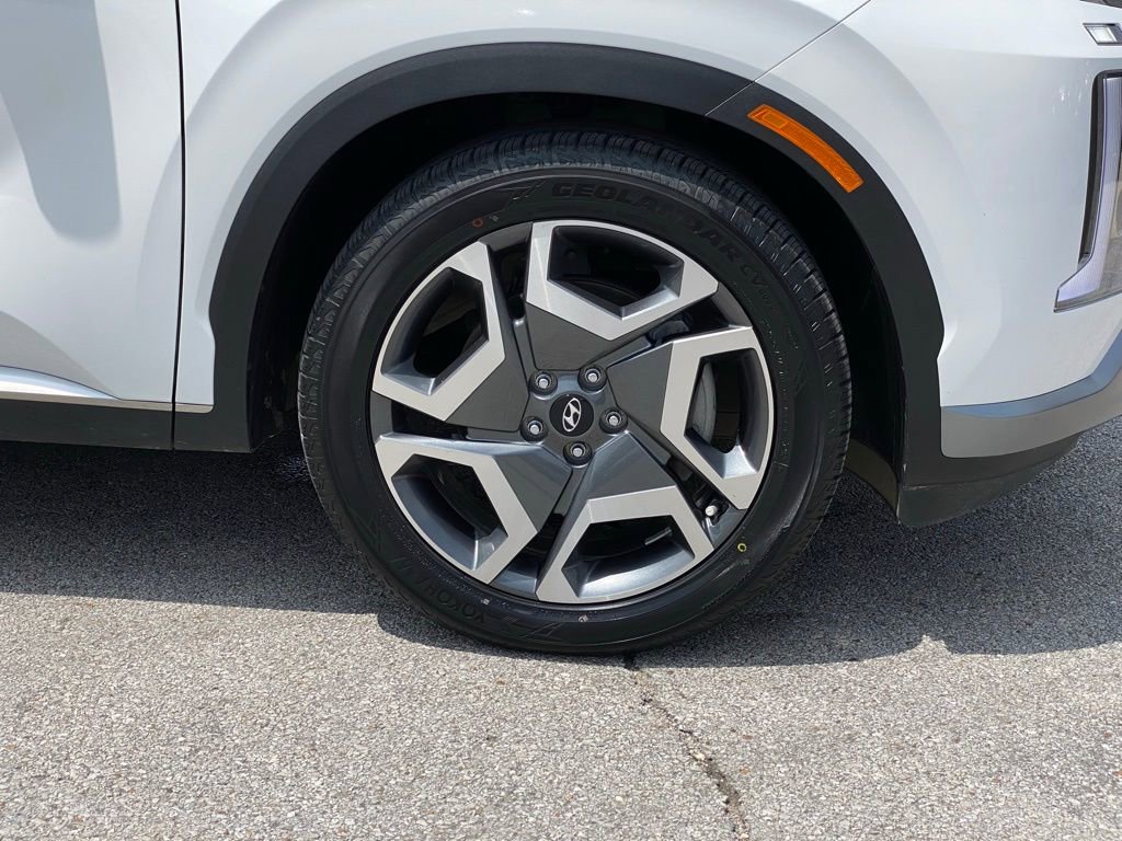 Used 2025 Hyundai Palisade Limited FWD image 34