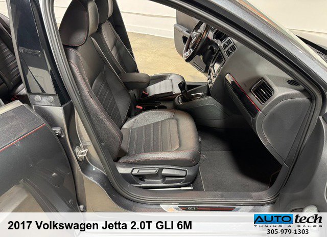 Used 2017 Volkswagen Jetta GLI image 22