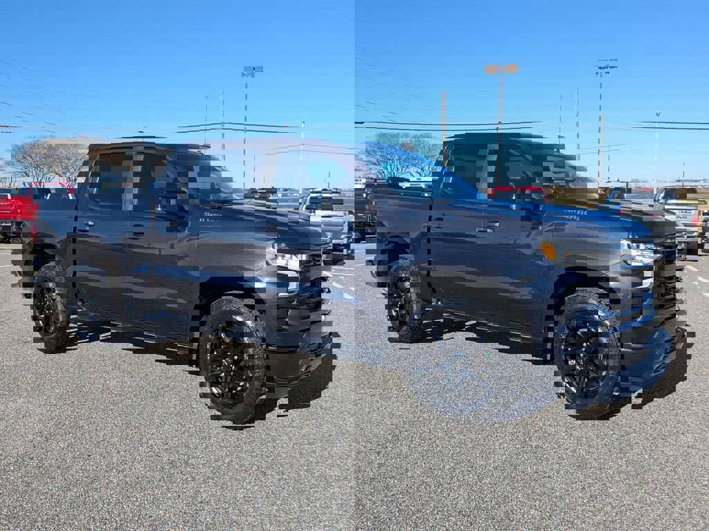 Used 2023 Chevrolet Silverado 1500 RST w/ Protection Package image 3