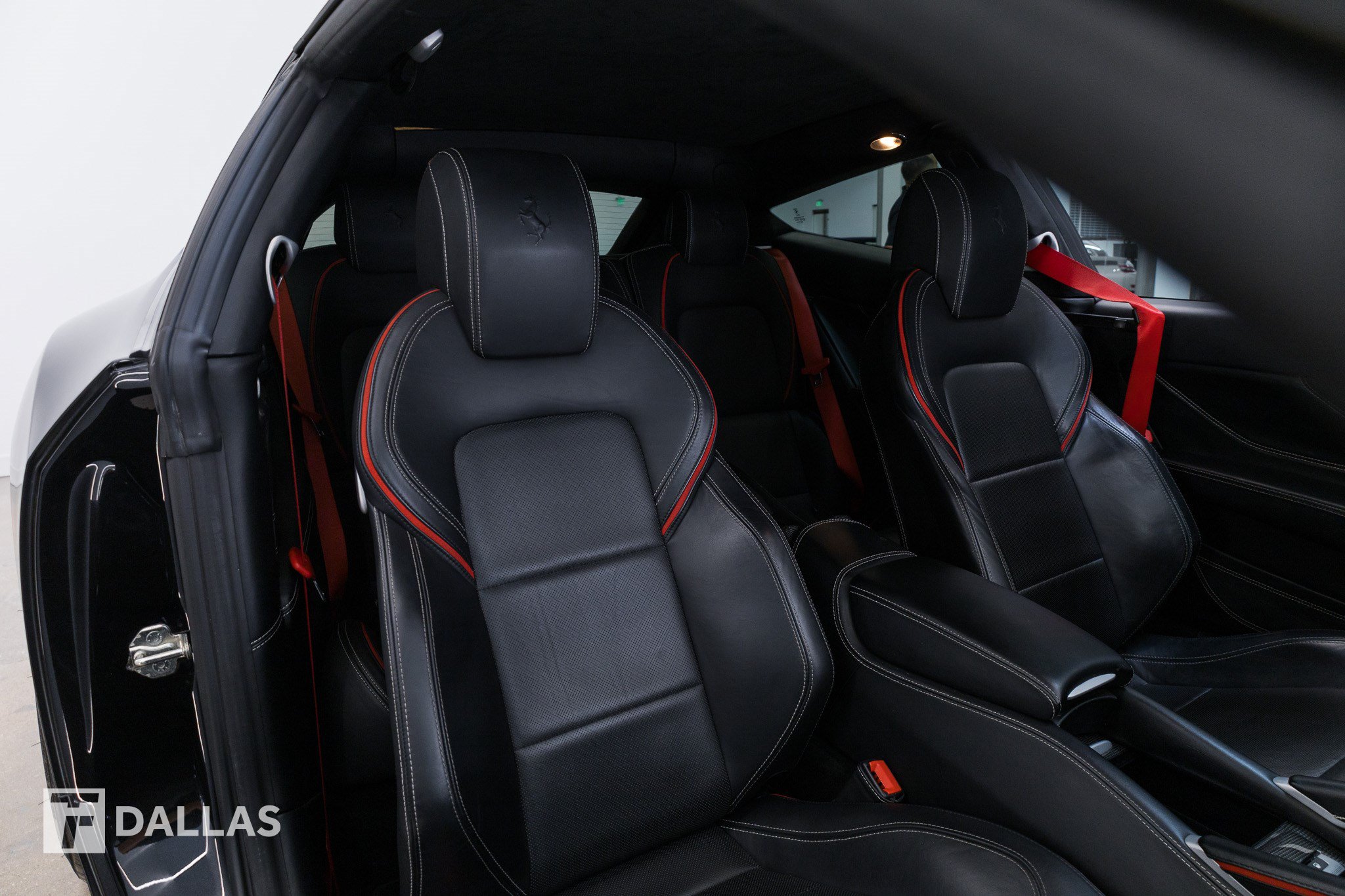 Used 2012 Ferrari FF AWD/4WD image 38