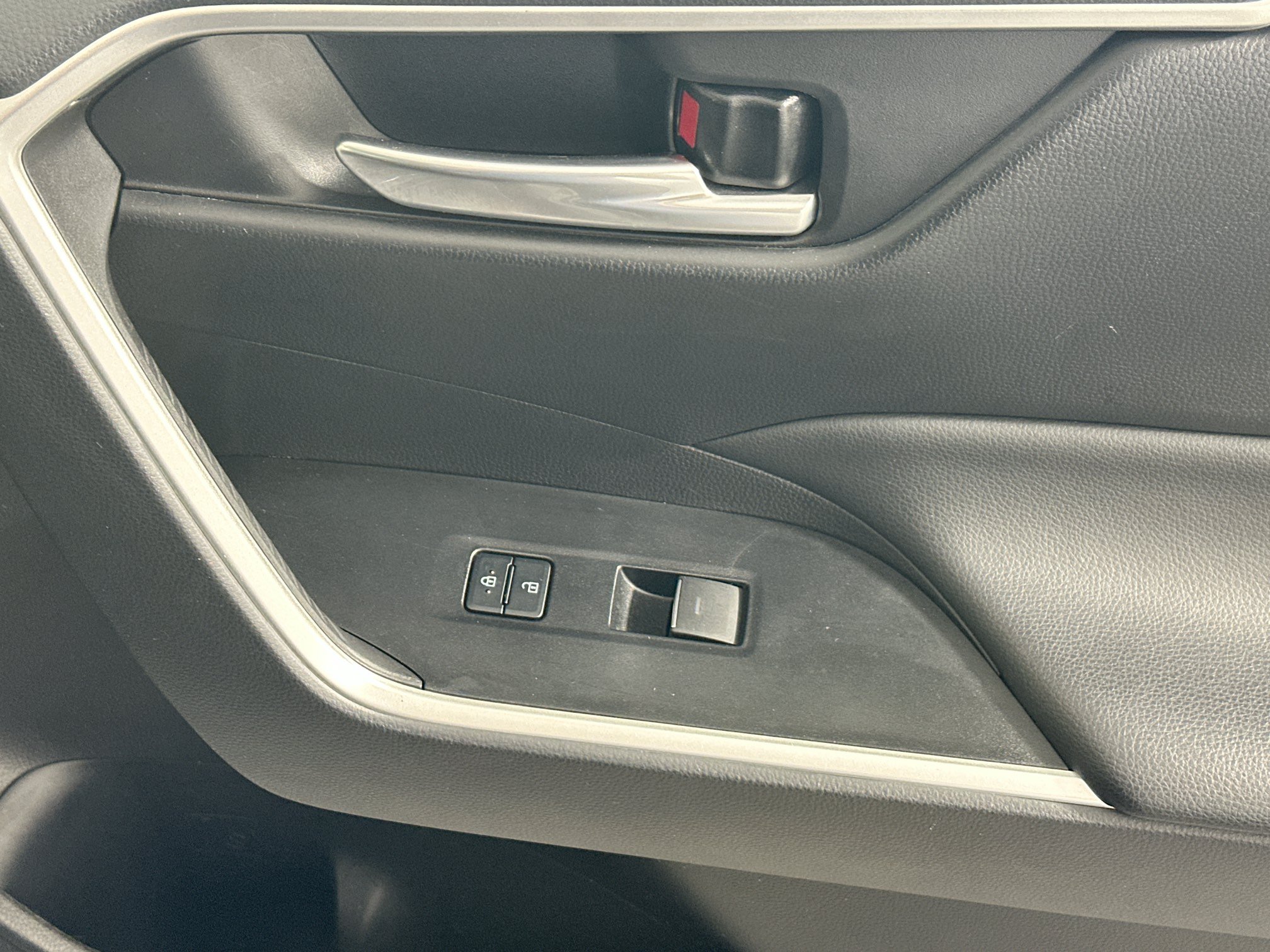 Certified 2023 Toyota RAV4 XLE w/ Convenience Package FWD image 29