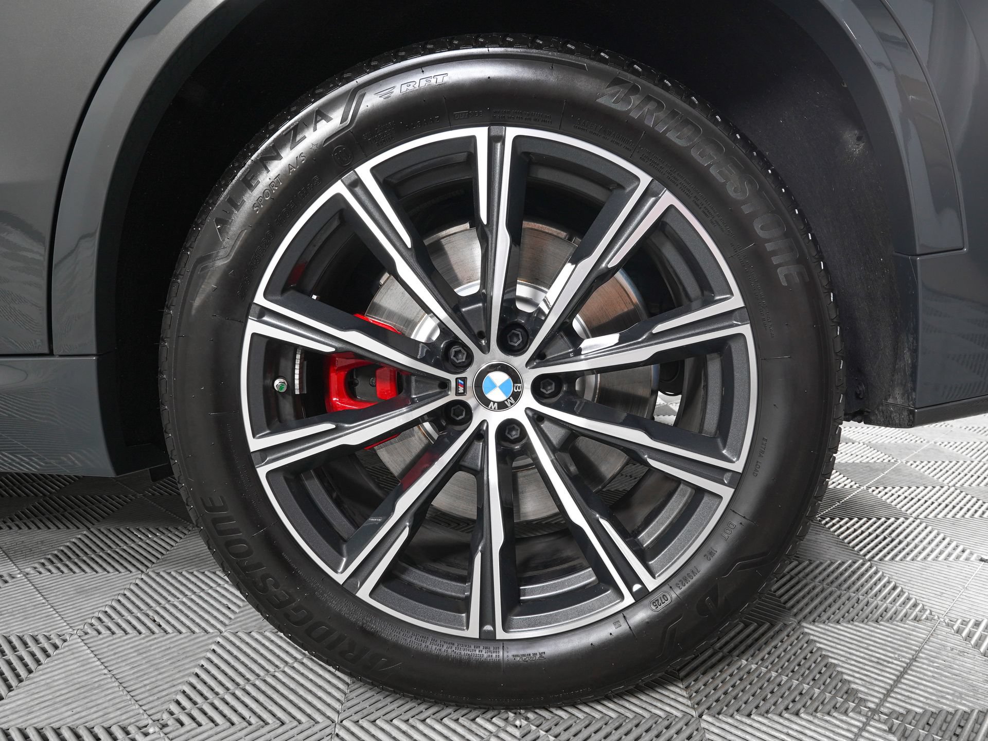 Used 2026 BMW X5 M60i AWD/4WD image 31