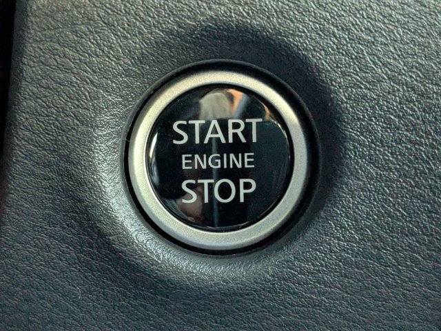 New 2025 Nissan Frontier PRO-4X w/ Interior Protection Package image 31