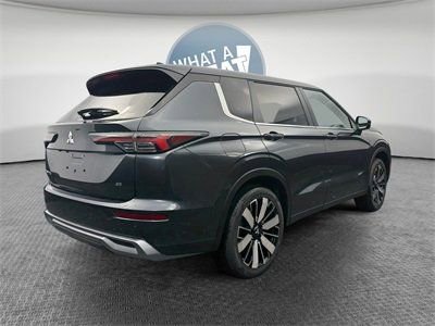 New 2026 Mitsubishi Outlander SE AWD/4WD image 3