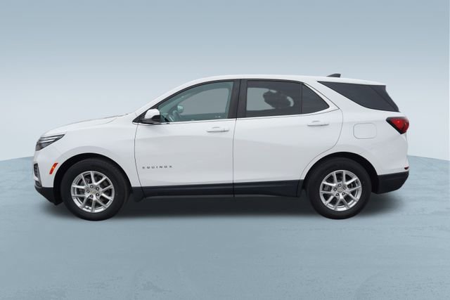 Used 2022 Chevrolet Equinox LT w/ Driver Convenience Package image 6