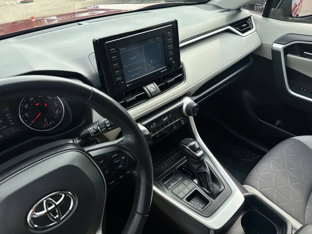 Used 2020 Toyota RAV4 XLE w/ Convenience Package AWD/4WD image 24