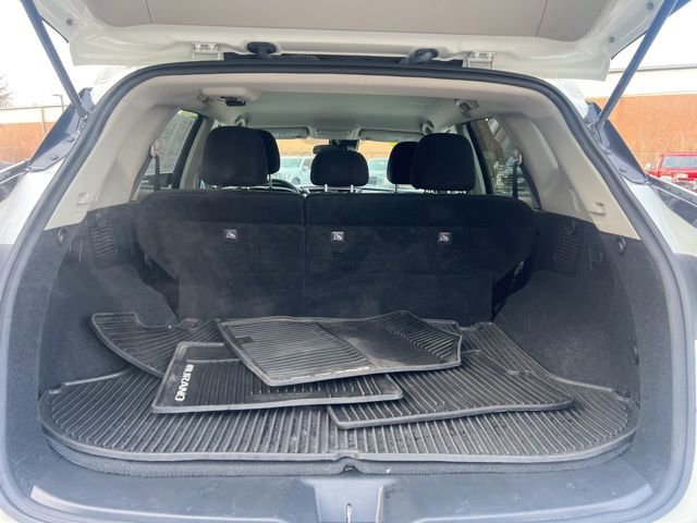 Used 2022 Nissan Murano S AWD/4WD image 14