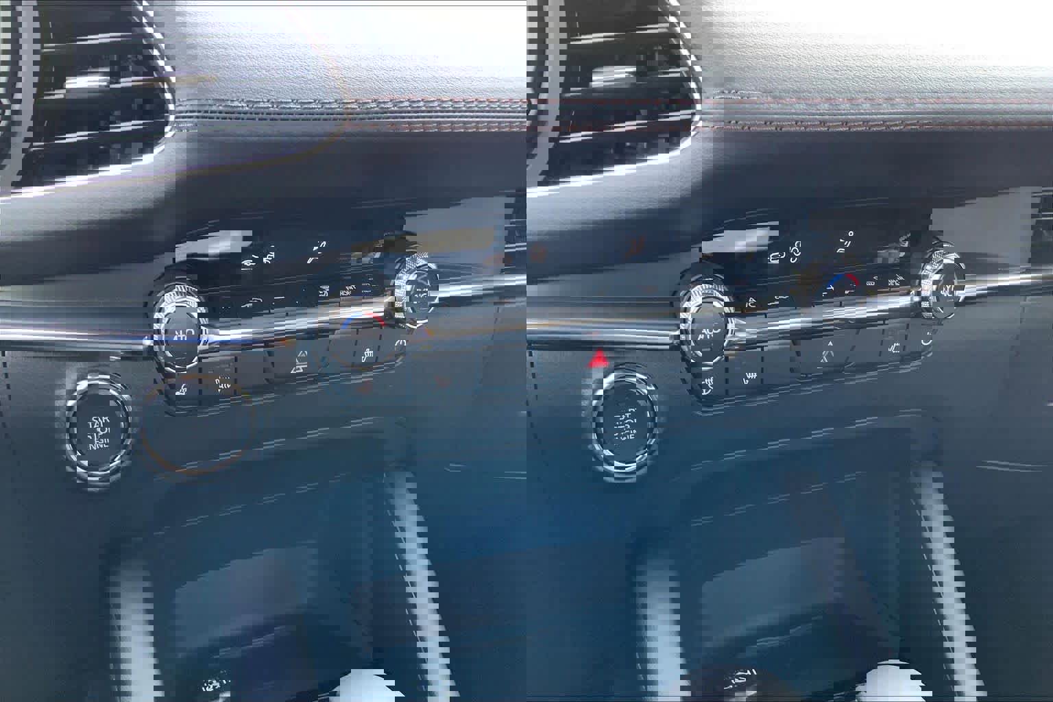 New 2026 MAZDA MAZDA3 Hatchback w/Premium Plus Pkg AWD/4WD image 20