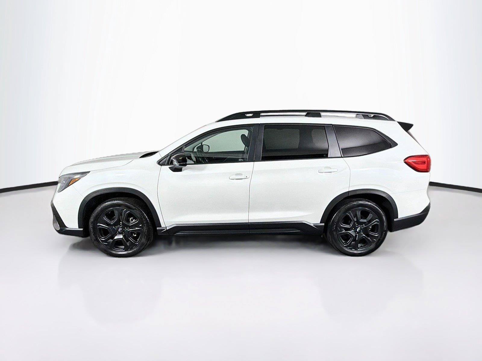 Used 2025 Subaru Ascent Onyx Edition AWD/4WD image 8