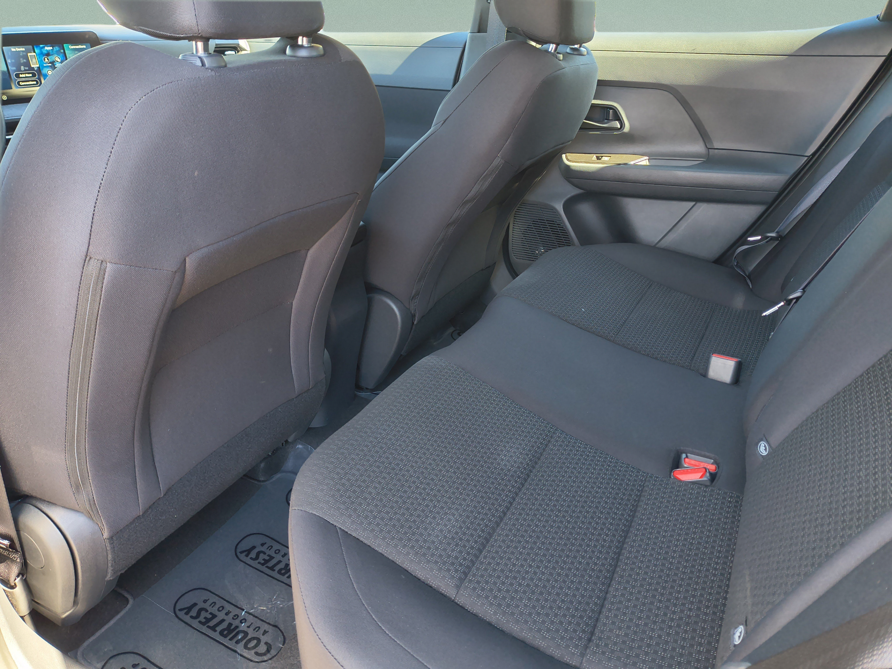New 2027 Nissan Kicks S FWD image 15
