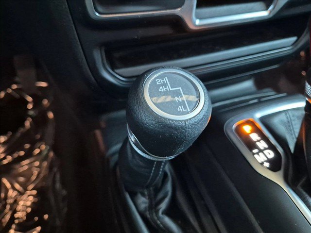 Used 2024 Jeep Wrangler Unlimited Sport AWD/4WD image 30