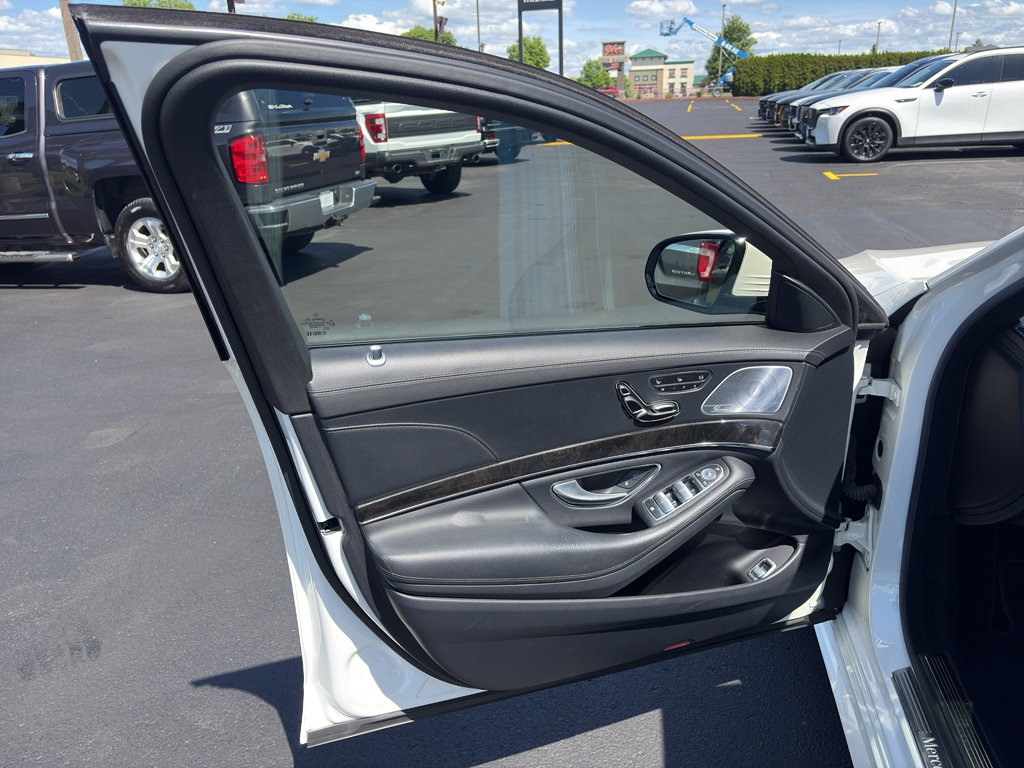 Used 2015 Mercedes-Benz S 550 4MATIC Sedan image 11