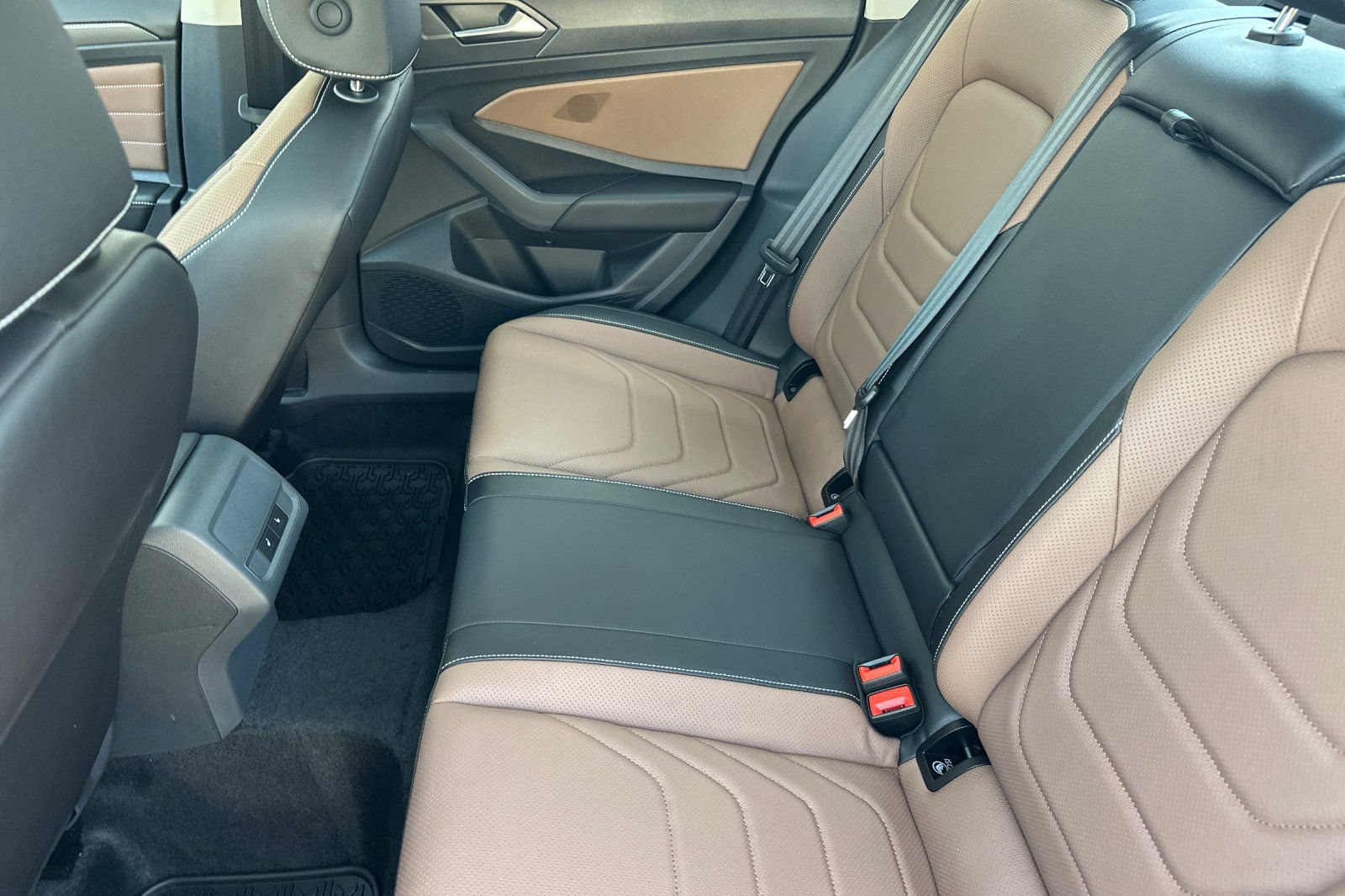 New 2026 Volkswagen Jetta SEL FWD image 10