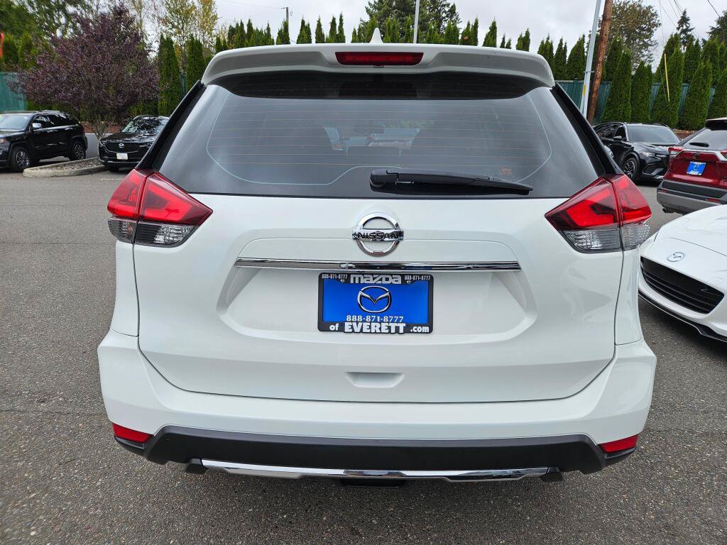 Used 2018 Nissan Rogue S AWD/4WD image 4