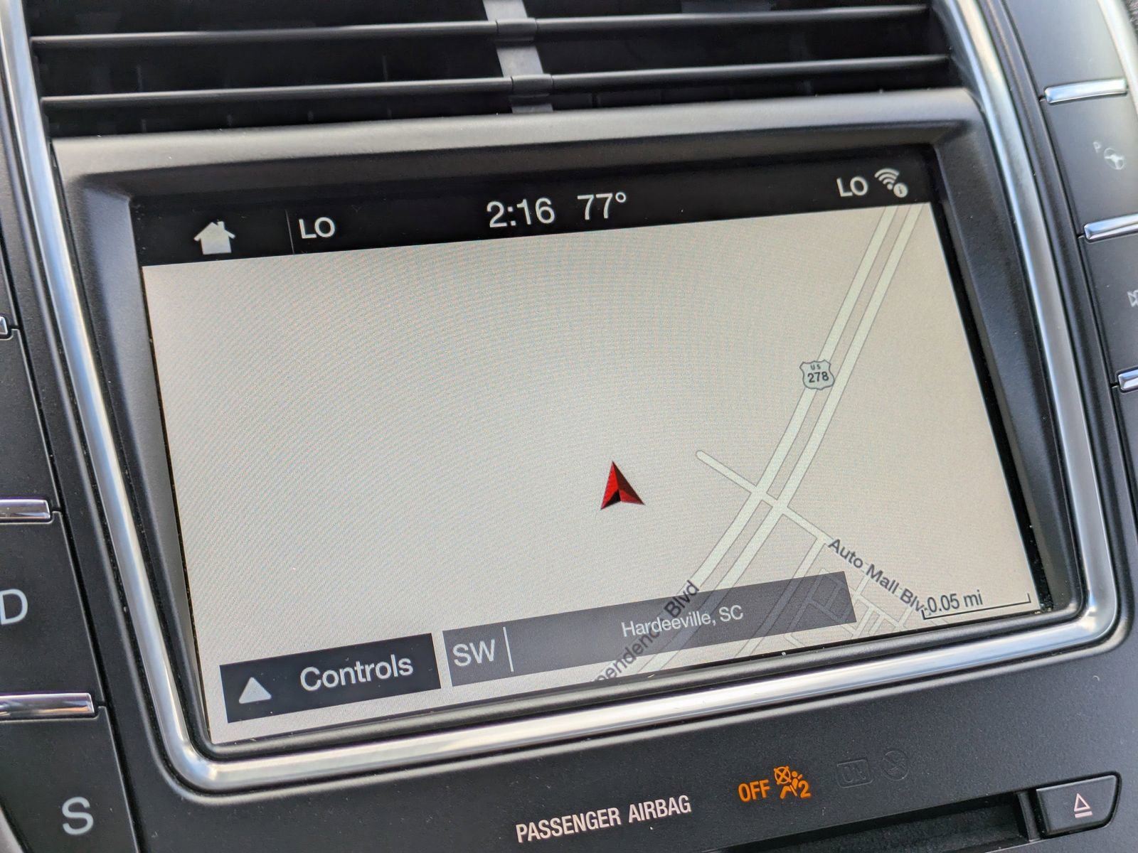 Used 2018 Lincoln MKX Reserve w/ Driver Assistance Package image 27