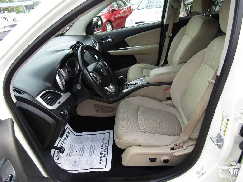 Used 2014 Dodge Journey SXT w/ Quick Order Package 22C FWD image 11