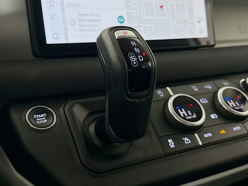 Used 2023 Land Rover Defender 110 image 17