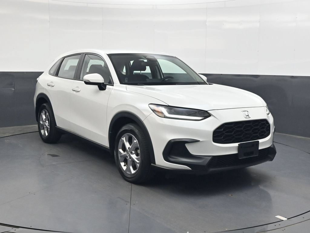 Used 2023 Honda HR-V LX image 2