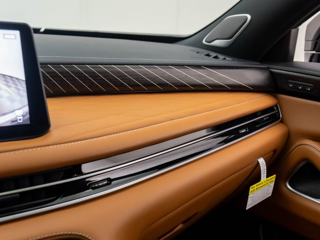 New 2026 INFINITI QX60 Autograph w/ Dark Cargo Package AWD/4WD image 29