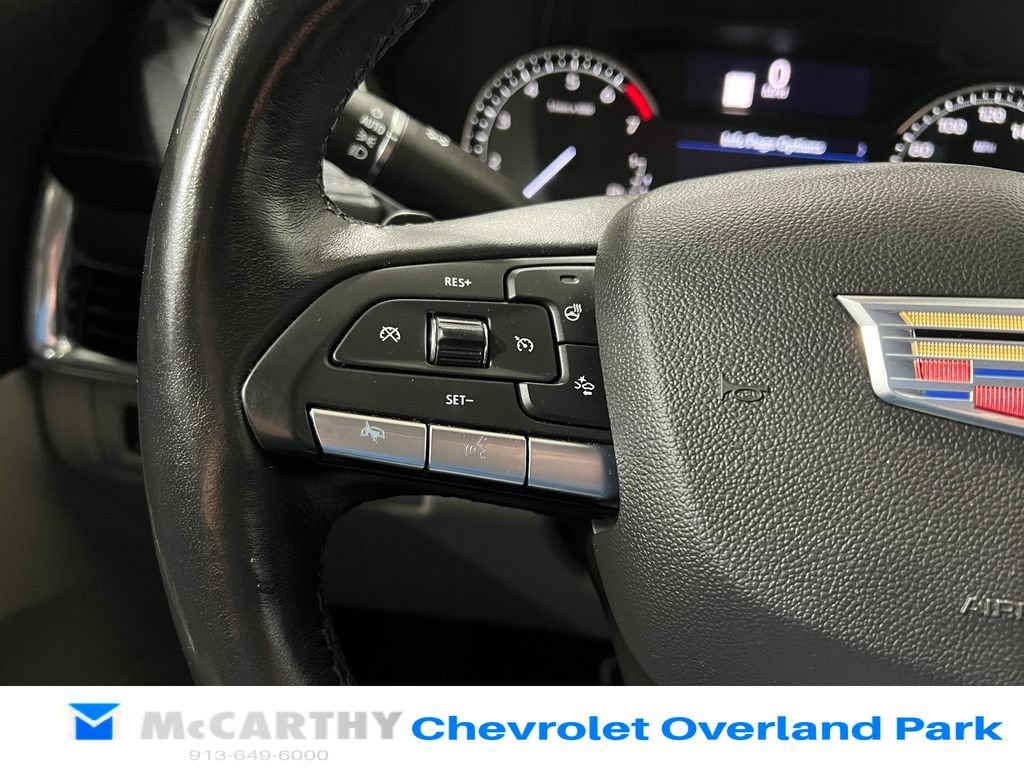 Used 2022 Cadillac XT4 Luxury w/ Cold Weather Package AWD/4WD image 14