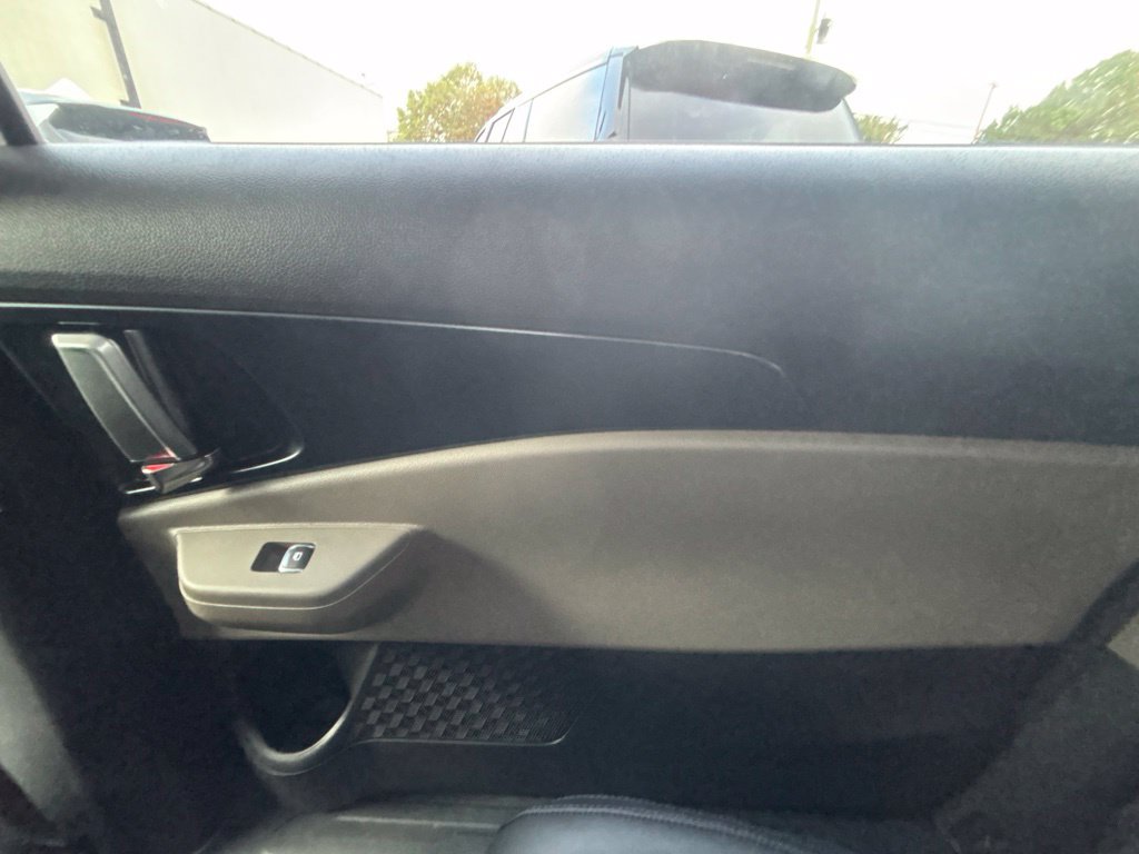 Certified 2026 Kia Carnival LX FWD image 22