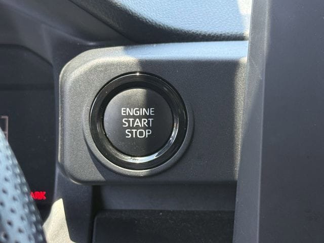Used 2024 Toyota Tacoma SR RWD image 21