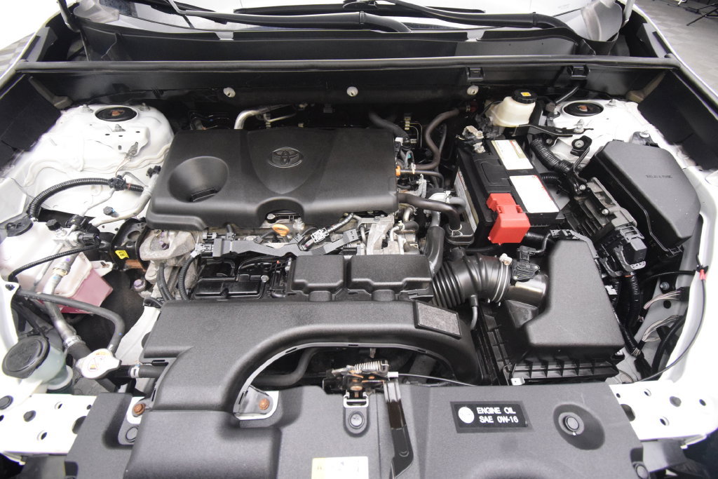 Used 2020 Toyota RAV4 LE w/ All Weather Liner Package AWD/4WD image 21