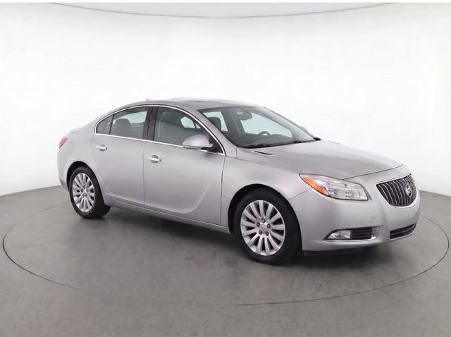 Used 2012 Buick Regal Premium image 2