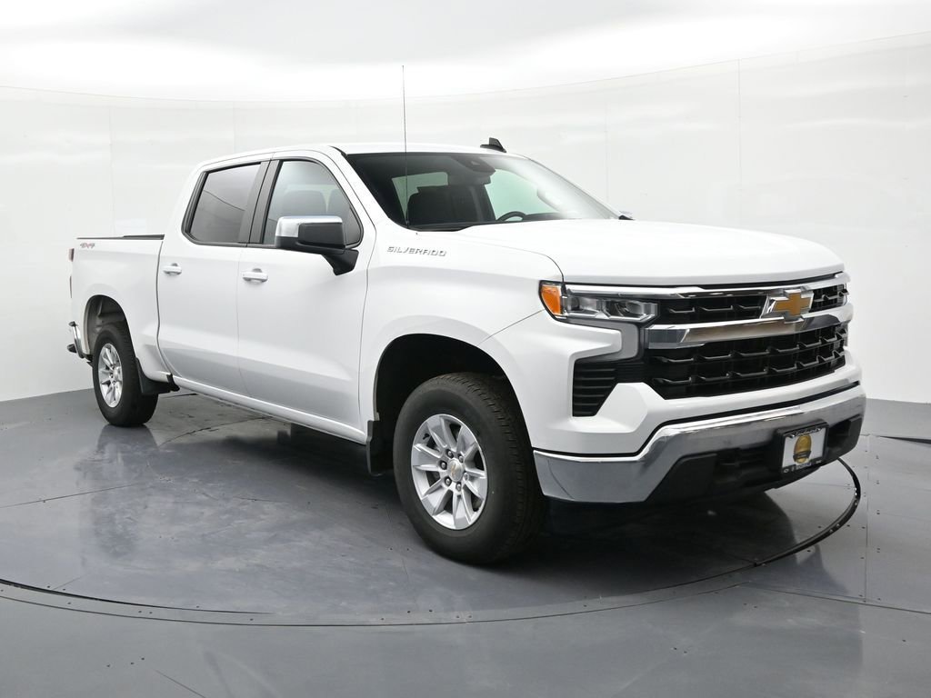 Used 2025 Chevrolet Silverado 1500 LT image 4