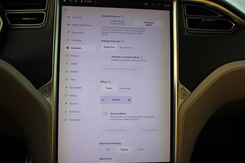 Used 2016 Tesla Model X 75D image 18