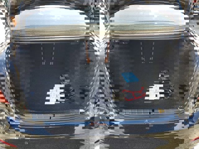 Used 2018 BMW 530i xDrive w/ Premium Package image 13