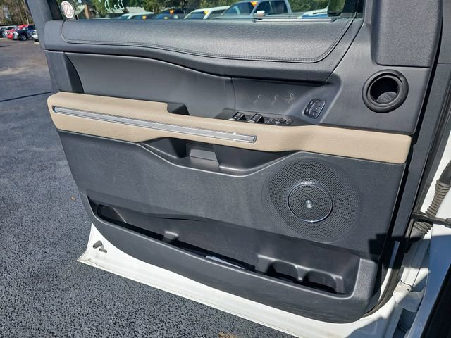 Used 2024 Ford Expedition Max Limited image 23