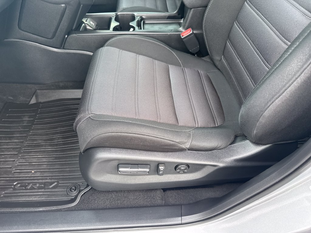 Used 2018 Honda CR-V EX image 11