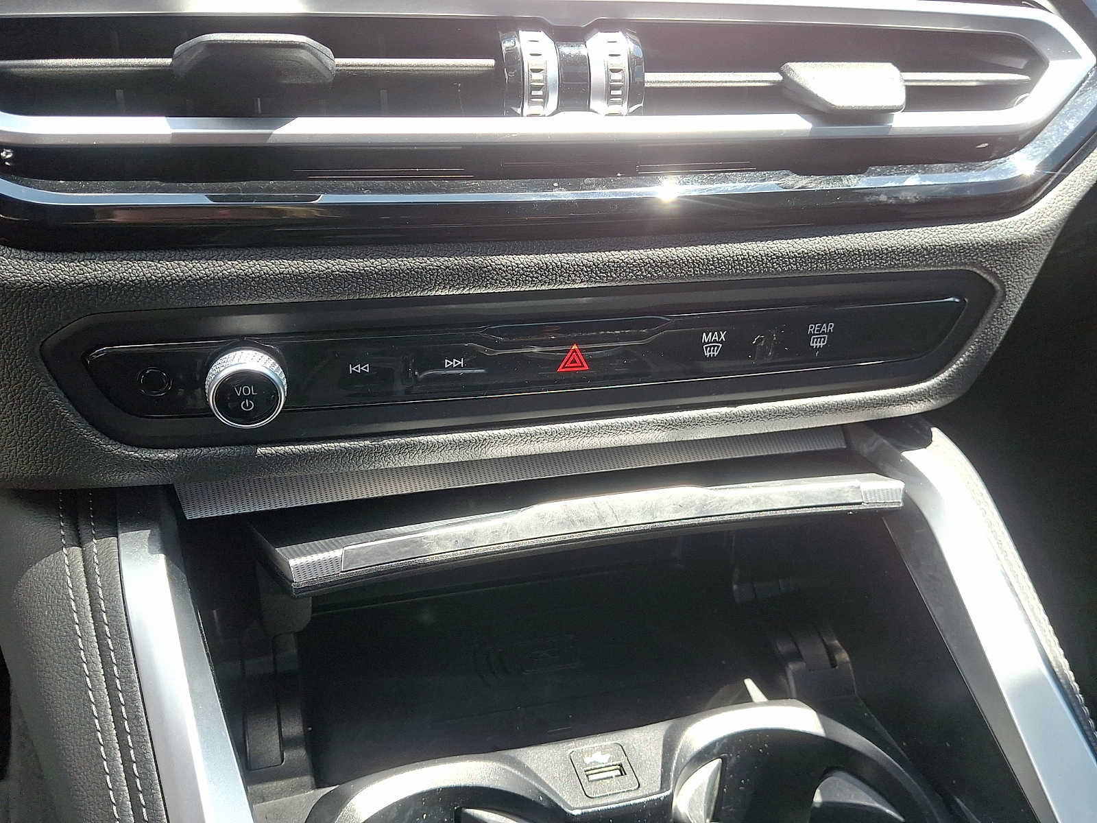 Certified 2024 BMW 430i xDrive Coupe w/ M Sport Package AWD/4WD image 17