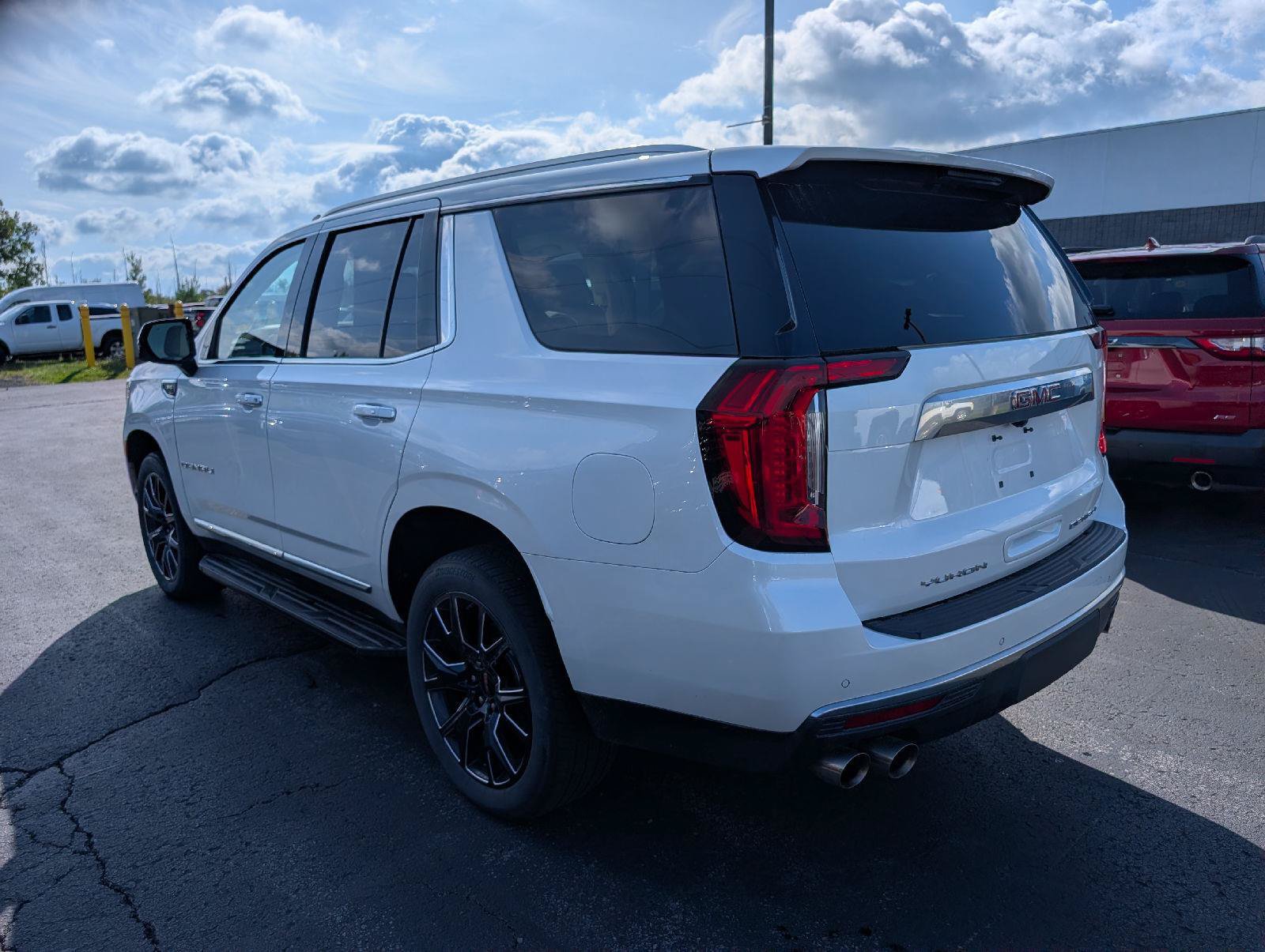 Used 2023 GMC Yukon Denali w/ Max Trailering Package AWD/4WD image 6