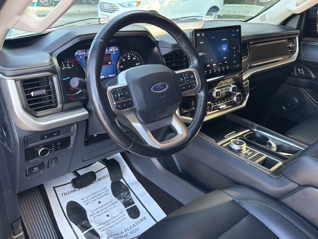 Certified 2023 Ford Expedition XLT RWD image 6