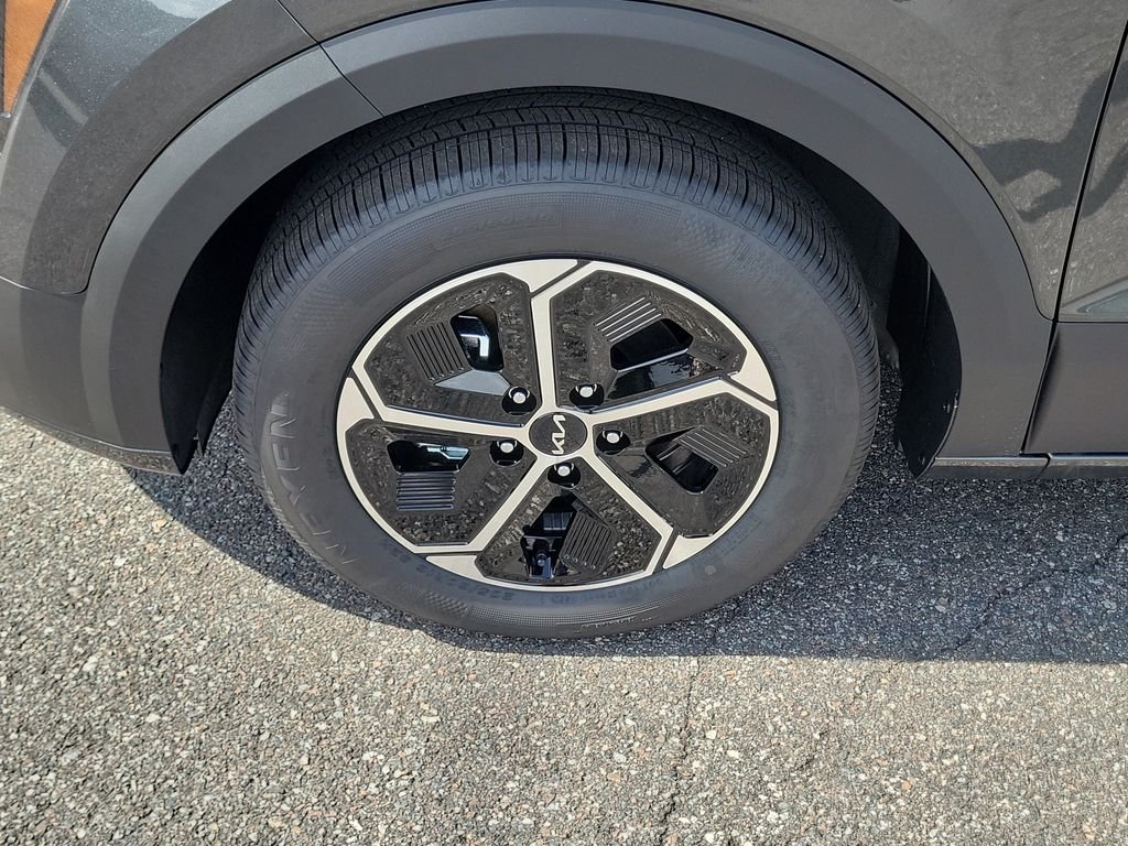 New 2026 Kia Niro LX FWD image 32