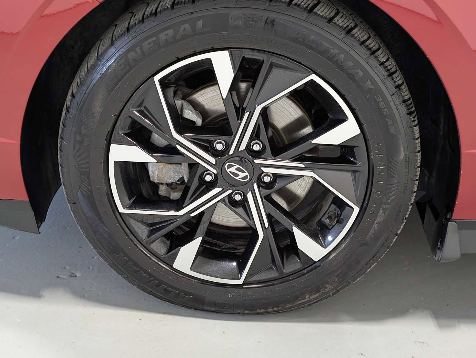 Used 2024 Hyundai Sonata SEL image 3