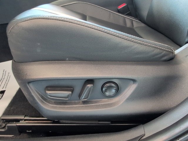 Used 2025 Toyota Camry SE image 14