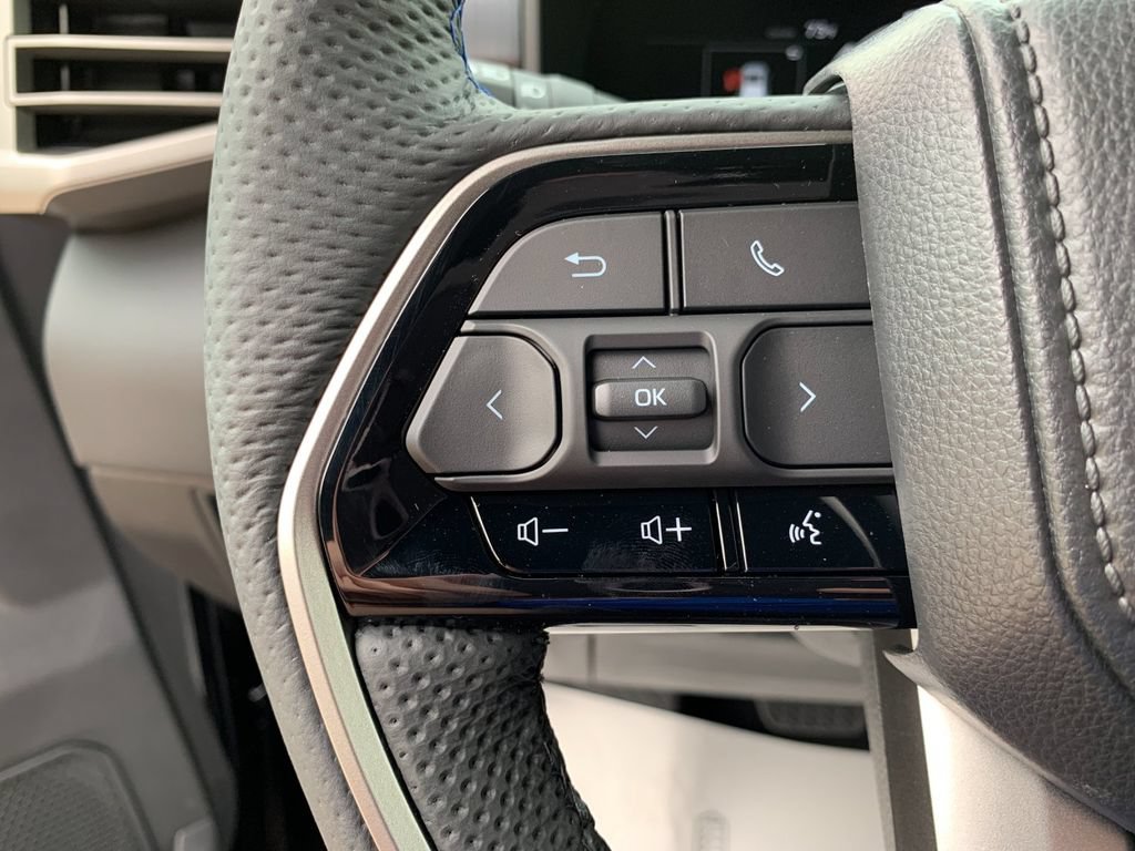 New 2026 Toyota Sequoia Platinum AWD/4WD image 27