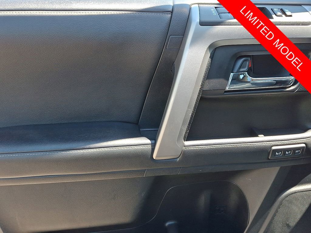 Used 2021 Toyota 4Runner Limited AWD/4WD image 12