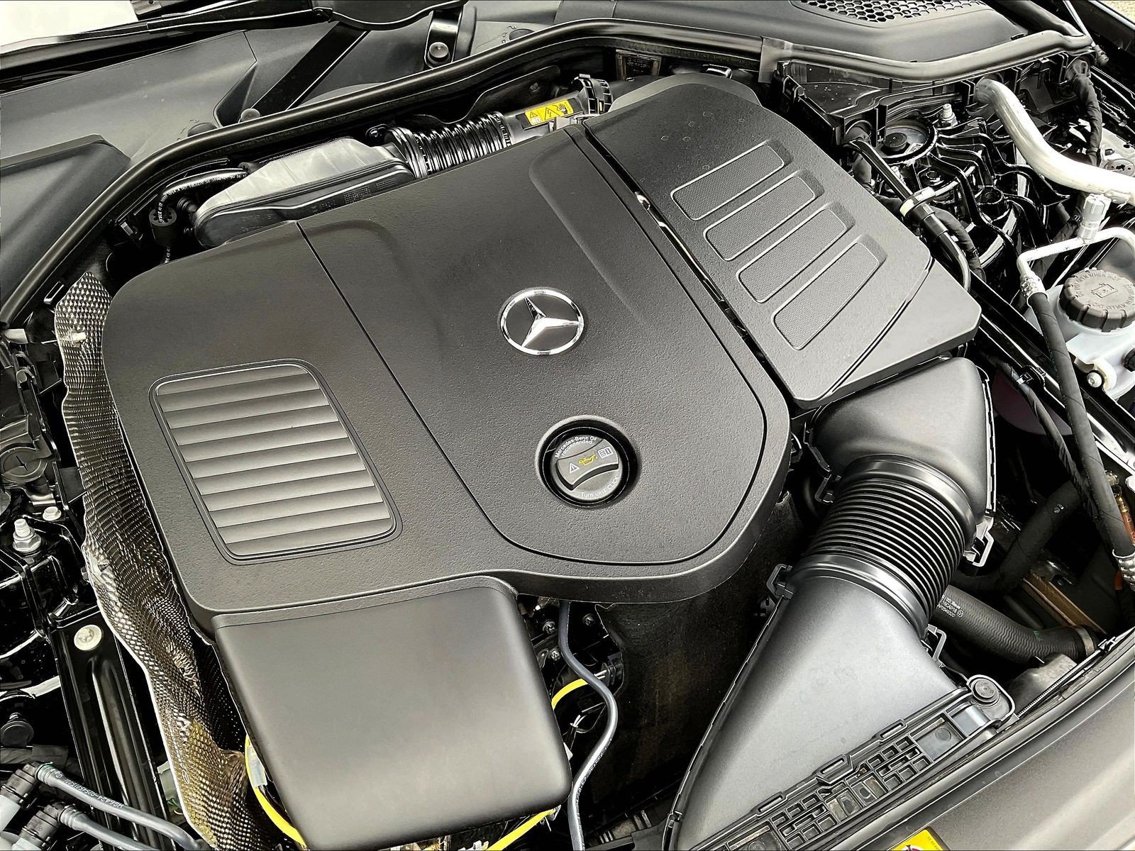 Certified 2025 Mercedes-Benz E 350 4MATIC Sedan image 31