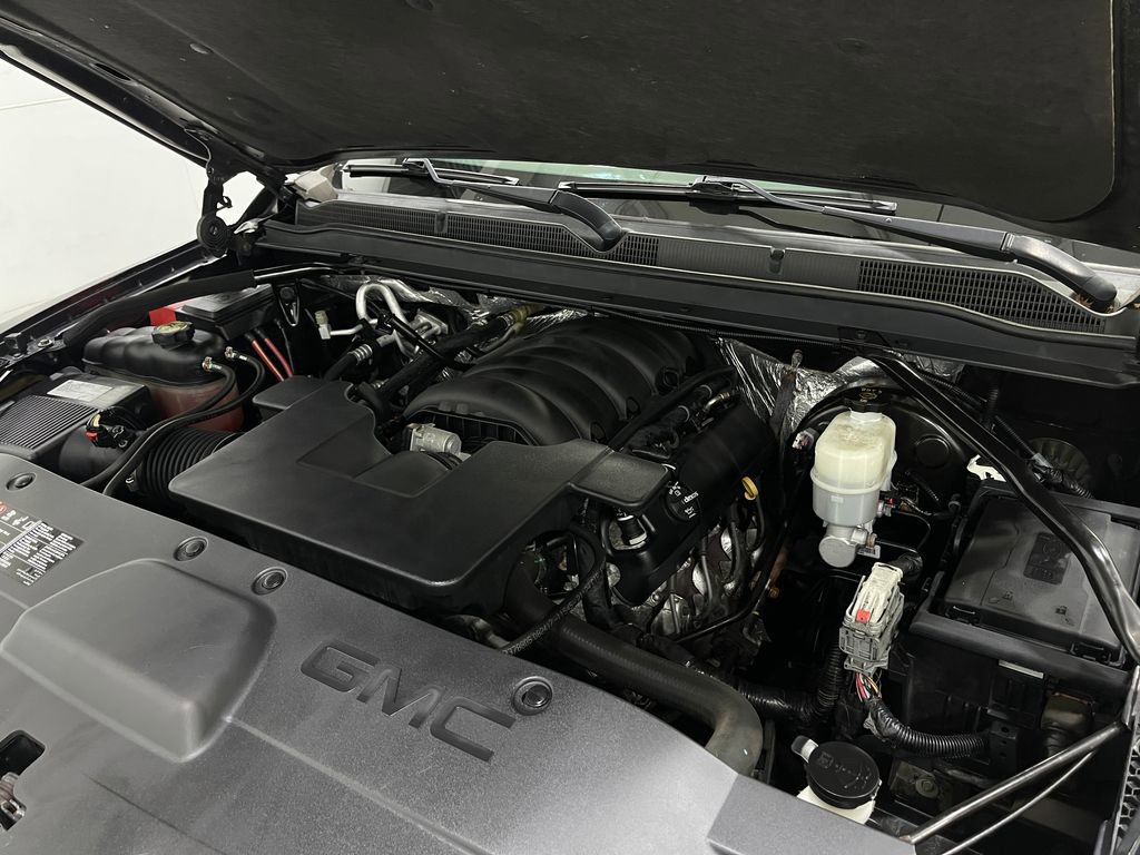 Used 2018 GMC Yukon SLT w/ HD Trailering Package image 29