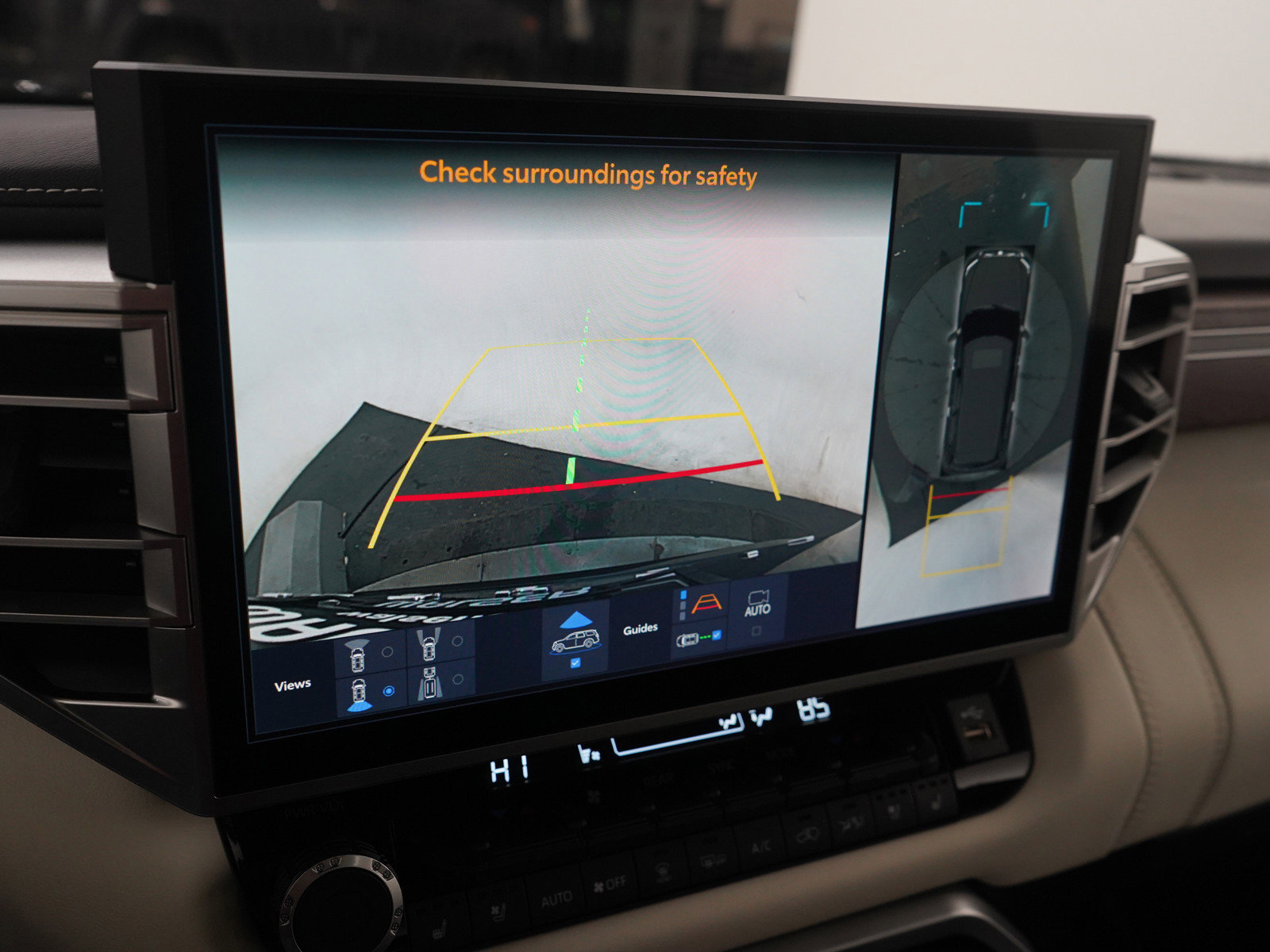 Used 2025 Toyota Sequoia Capstone image 27