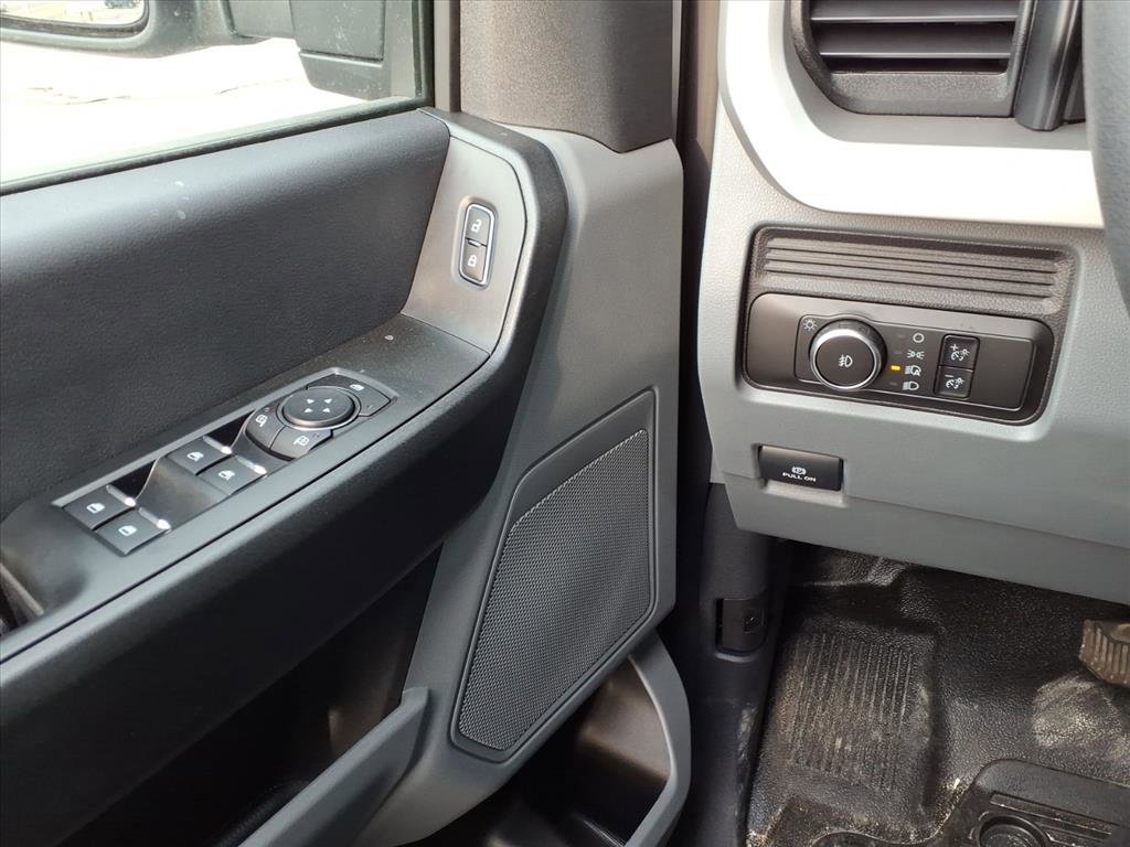 New 2025 Ford F450 XL w/ XL Chrome Package image 19