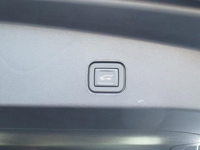 New 2026 Cadillac Lyriq Sport image 31