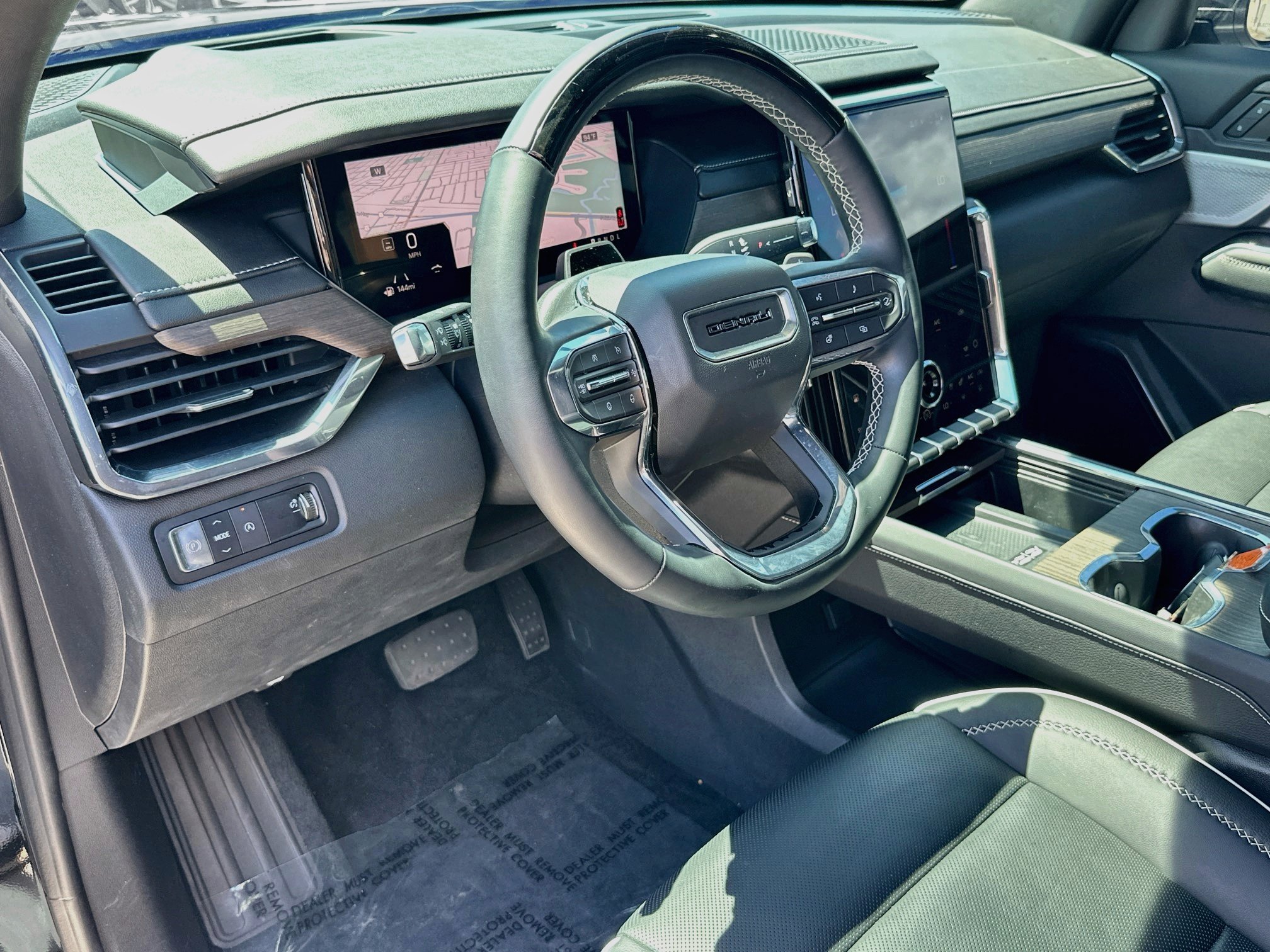 Used 2024 GMC Acadia Denali w/ Super Cruise Package FWD image 9
